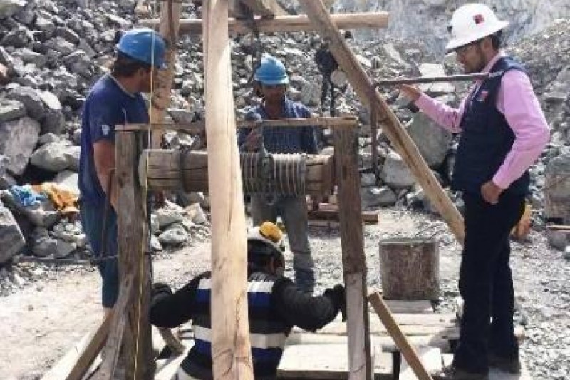 Encuentran explosivos abandonados en pique minero en Salamanca