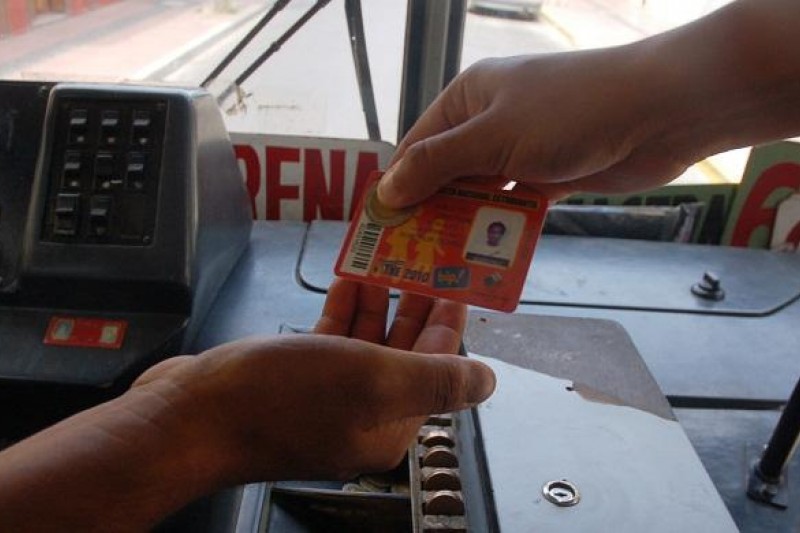 Junaeb entregará un certificado para poder usar el pase escolar en febrero