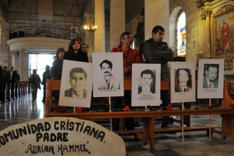 Ofician misa en honor a las víctimas de la Caravana de la Muerte